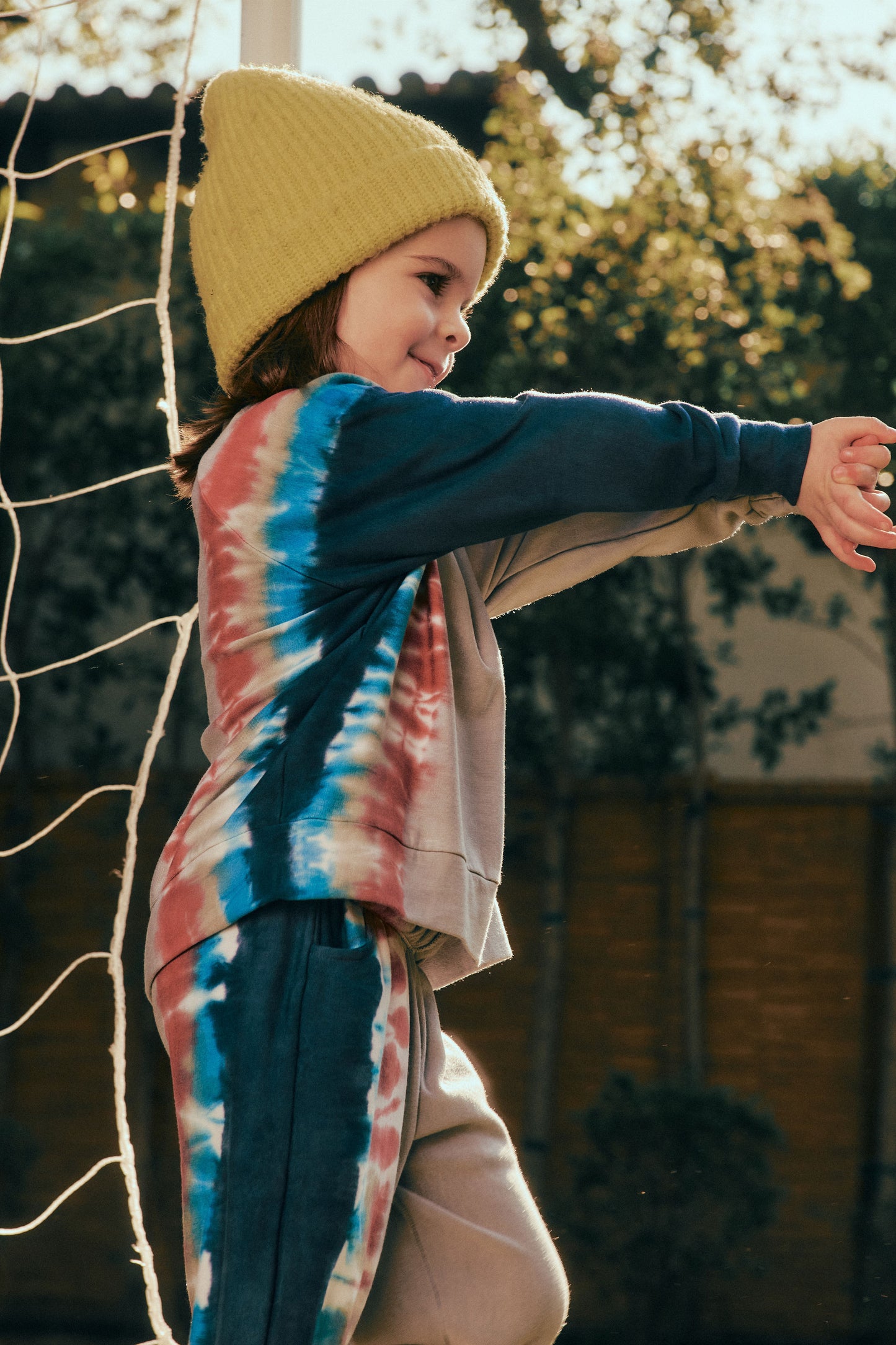 Mellow Raglan, Tidal