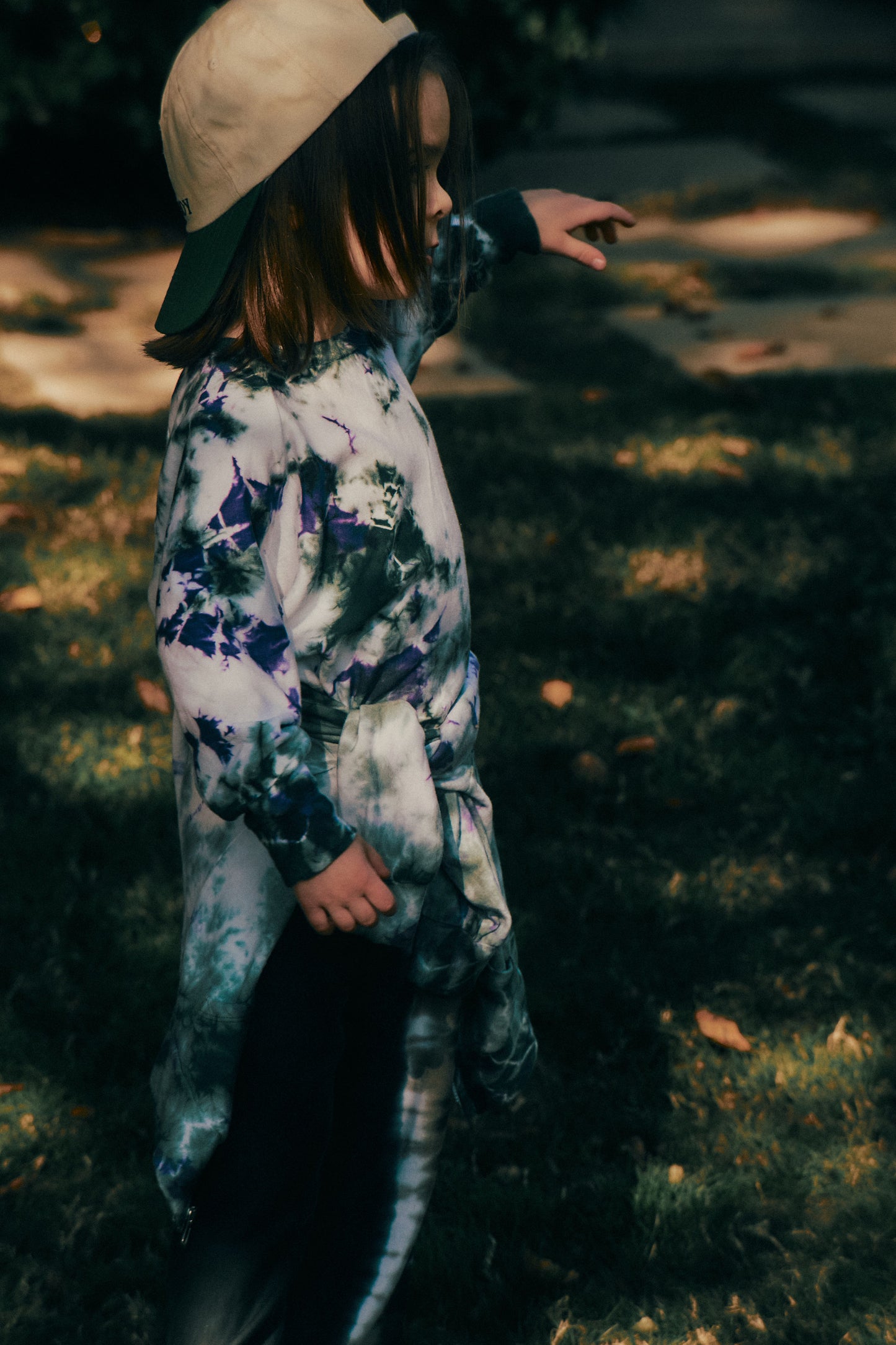 Mellow Raglan, Atlas